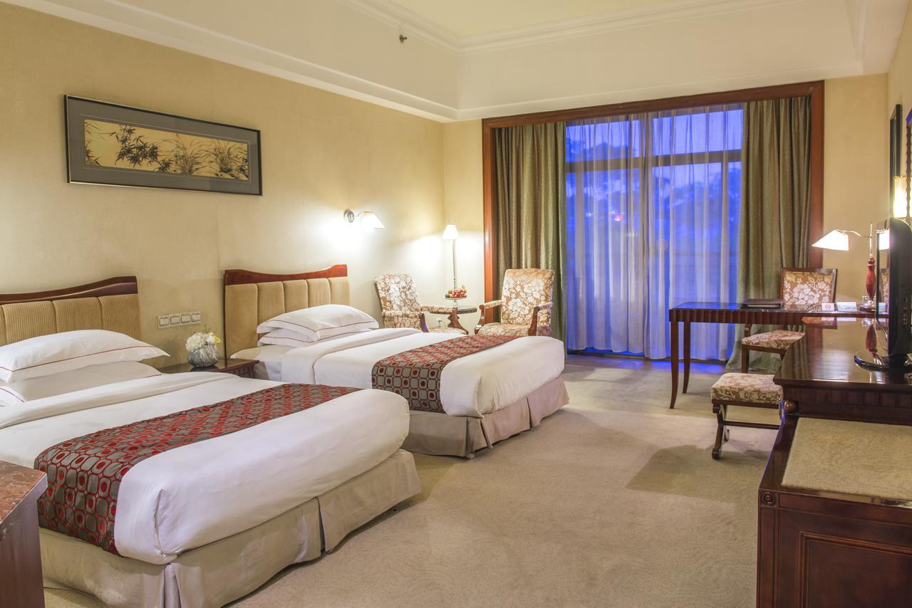 Phoenix Hotel Wuyi Jiangmen Exterior foto